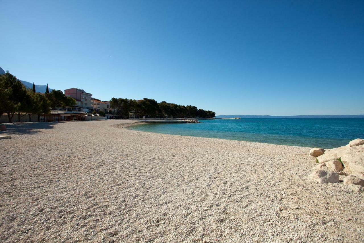 Apartments Mia Baška Voda Buitenkant foto