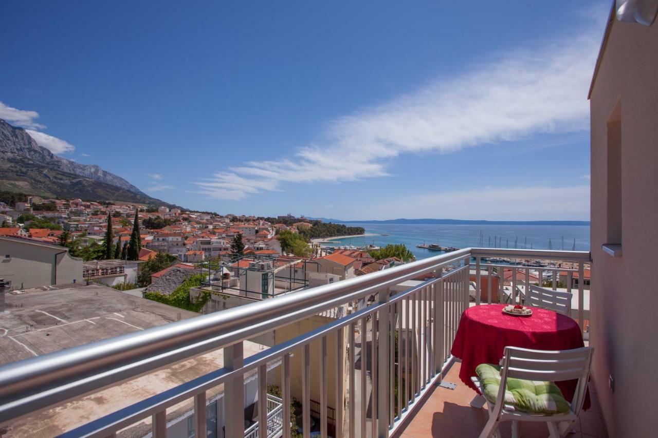 Apartments Mia Baška Voda Buitenkant foto