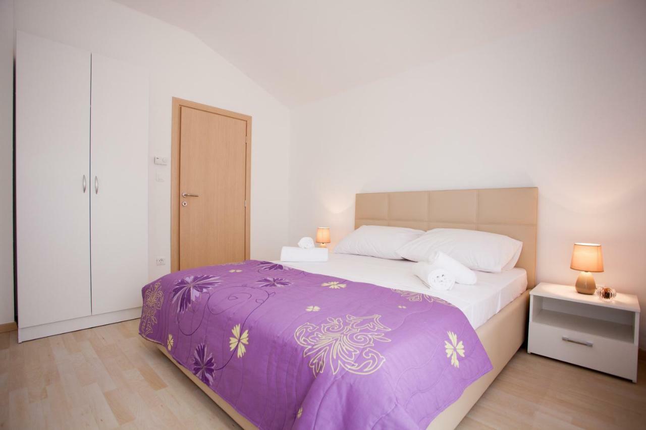 Apartments Mia Baška Voda Kamer foto